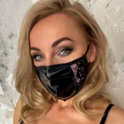 Noir Handmade Wetlook Mondmasker Met Kant Van Noir