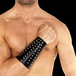 Armkap Met Nieten Van Rimba #7518